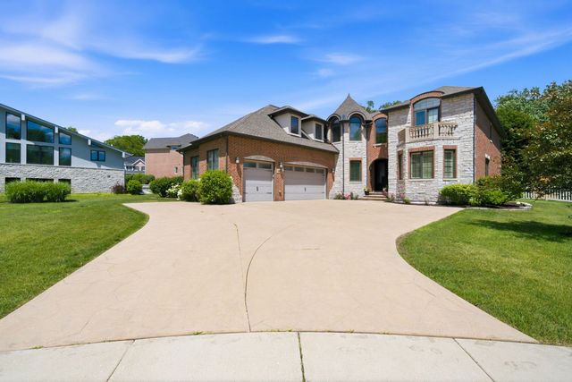 1736 Brian Grant Court, Downers Grove, IL 60516