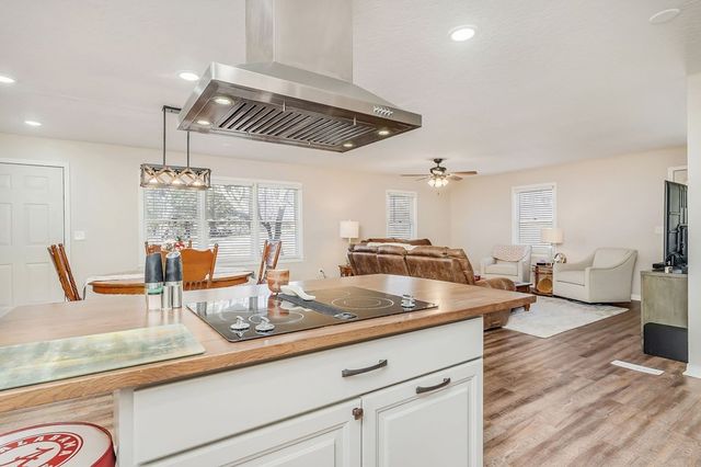 207 Sugar Hill Dr, Sparta, TN 38583