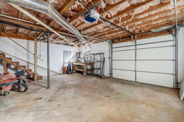 207 Sugar Hill Dr, Sparta, TN 38583