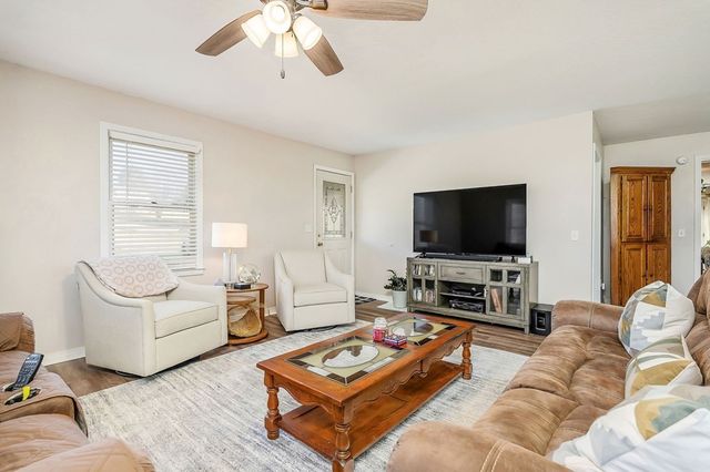 207 Sugar Hill Dr, Sparta, TN 38583