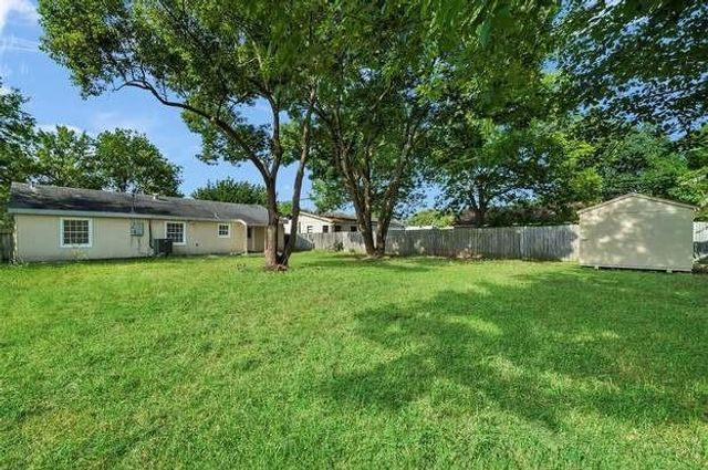 1008 17th Avenue N, Texas City, TX 77590