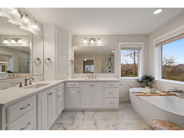 4024 S WINERY Way, Ridgefield, WA 98642