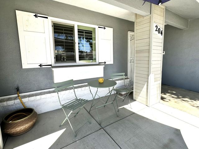 204 Bermuda Street, Bakersfield, CA 93309