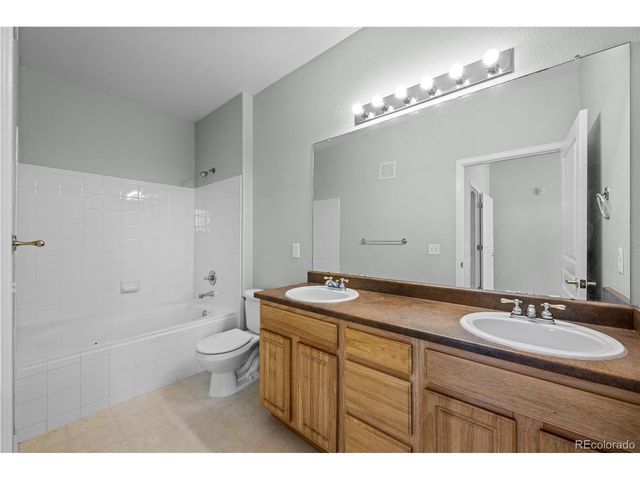 10467 W Hampden Ave 201, Lakewood, CO 80227