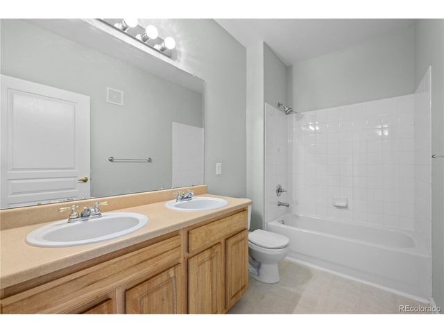 10467 W Hampden Ave 201, Lakewood, CO 80227
