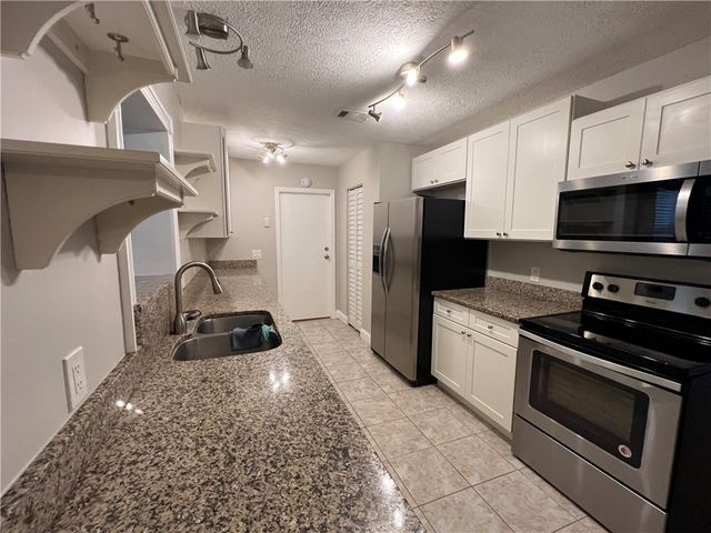 1018 Landsdowne Drive, Sebastian, FL 32958