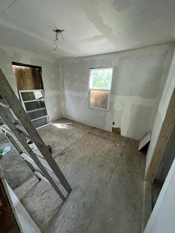 1121 E 19th Avenue, Gary, IN 46407
