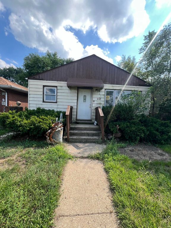 1121 E 19th Avenue, Gary, IN 46407