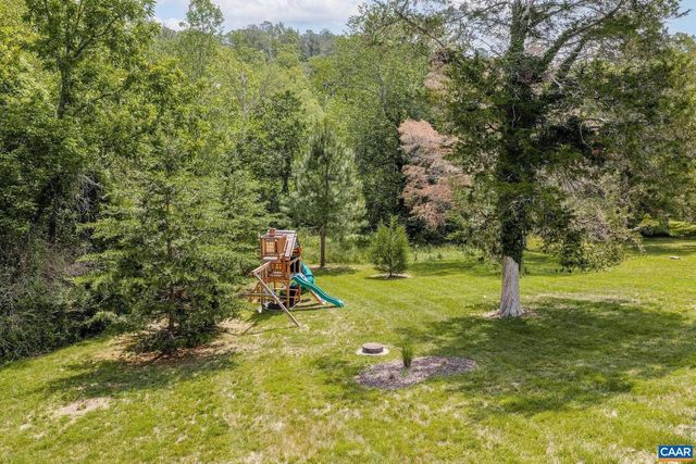 3664 PERTHSHIRE CT, Keswick, VA 22947