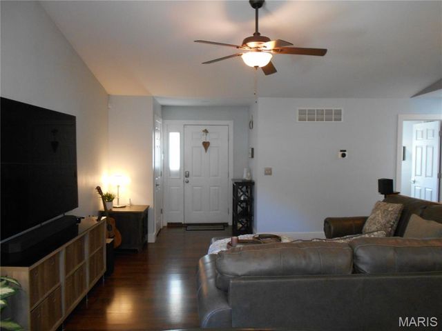 4605 Maryville Road, Granite City, IL 62040