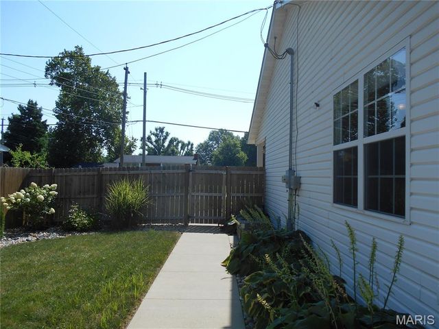 4605 Maryville Road, Granite City, IL 62040