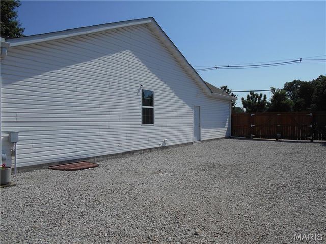 4605 Maryville Road, Granite City, IL 62040