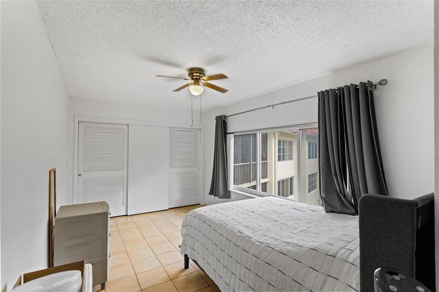 8990 S Hollybrook Boulevard Unit 305, Pembroke Pines, FL 33025