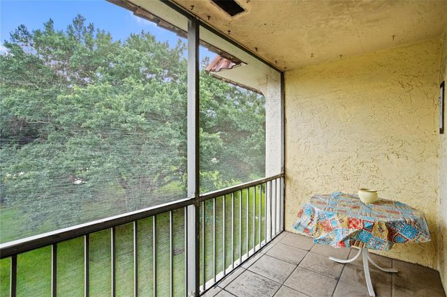 8990 S Hollybrook Boulevard Unit 305, Pembroke Pines, FL 33025