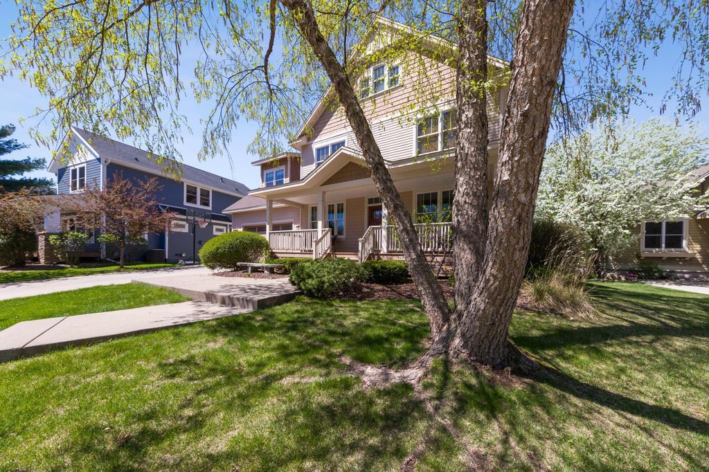 614 Eben Court, Stillwater, MN 55082