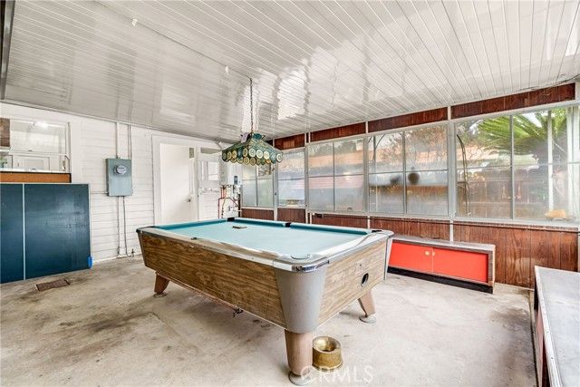 1912 N Vagedes, Fresno, CA 93705