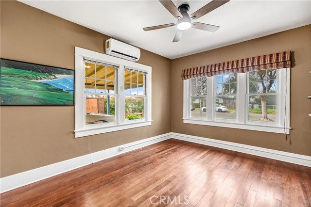 1912 N Vagedes, Fresno, CA 93705