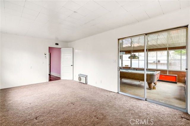 1912 N Vagedes, Fresno, CA 93705