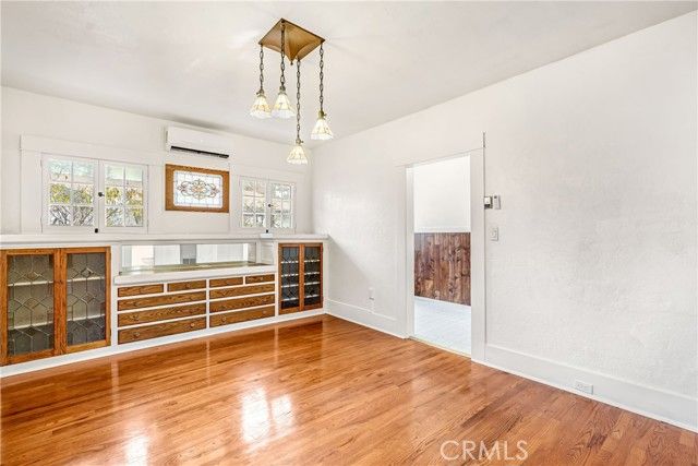 1912 N Vagedes, Fresno, CA 93705