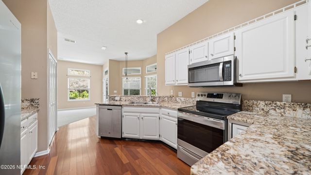 3242 JUPITER HILLS Drive, Jacksonville, FL 32225