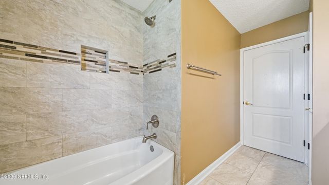 3242 JUPITER HILLS Drive, Jacksonville, FL 32225