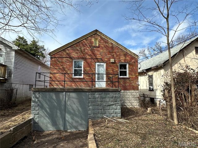 2122 Rosebud Avenue, Hillsdale, MO 63121