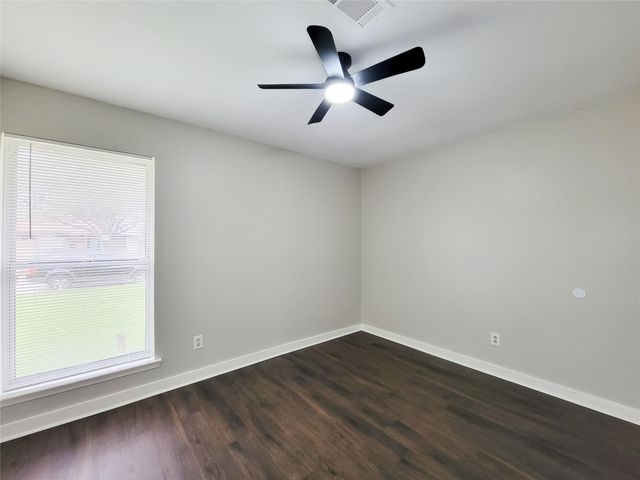 6439 Oaknut Drive, Houston, TX 77088