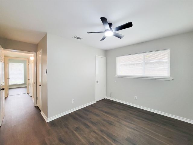 6439 Oaknut Drive, Houston, TX 77088