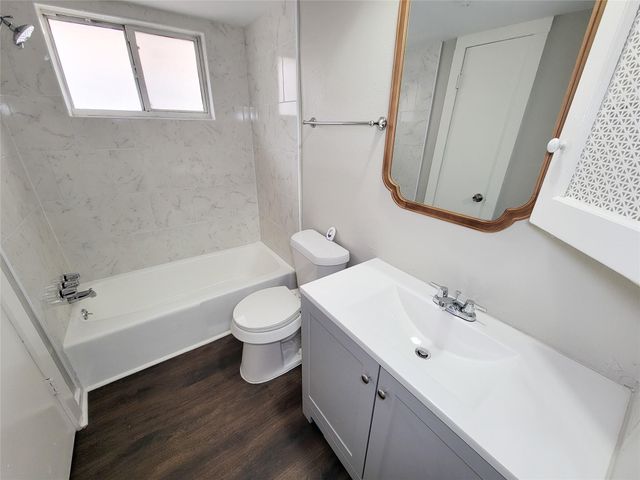 6439 Oaknut Drive, Houston, TX 77088