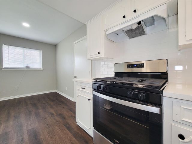 6439 Oaknut Drive, Houston, TX 77088