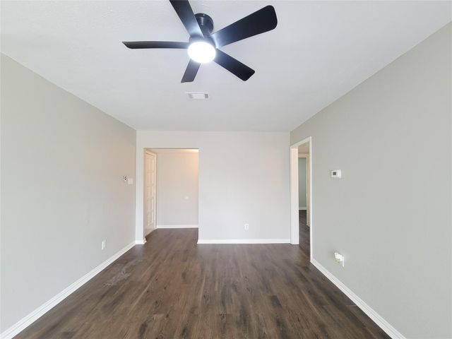 6439 Oaknut Drive, Houston, TX 77088