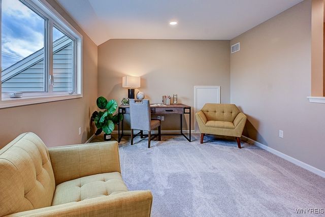 10 White Orchid Way, Lancaster, NY 14086