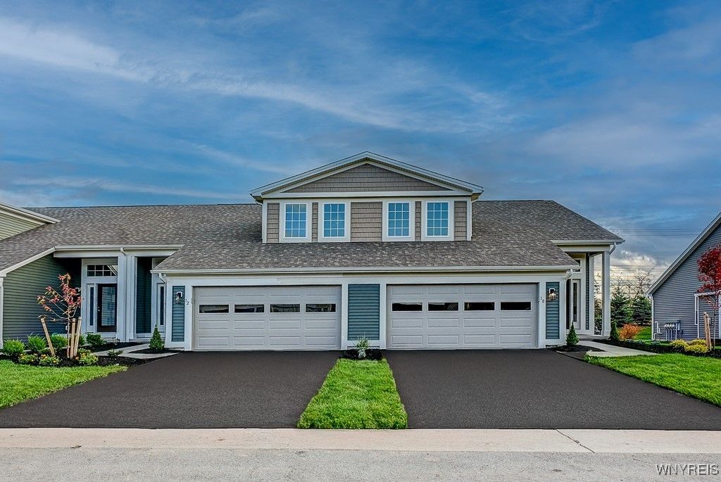 10 White Orchid Way, Lancaster, NY 14086