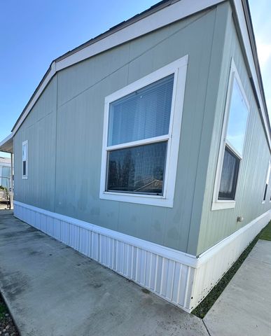 314 N Albert 132, Exeter, CA 93221