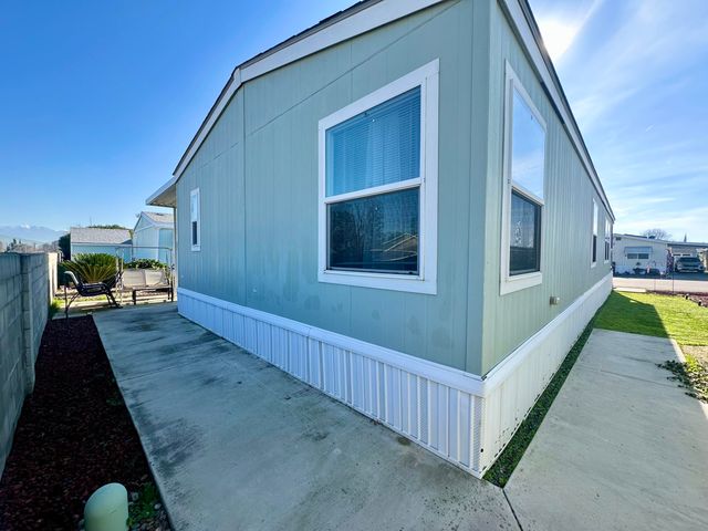 314 N Albert 132, Exeter, CA 93221