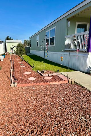 314 N Albert 132, Exeter, CA 93221