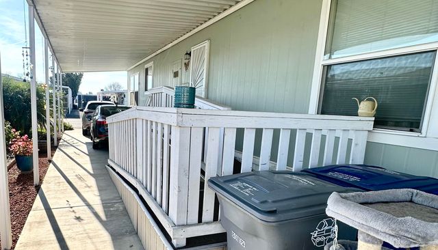 314 N Albert 132, Exeter, CA 93221