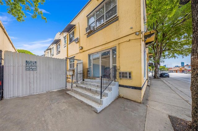 1731 SW 8th St, Miami, FL 33135