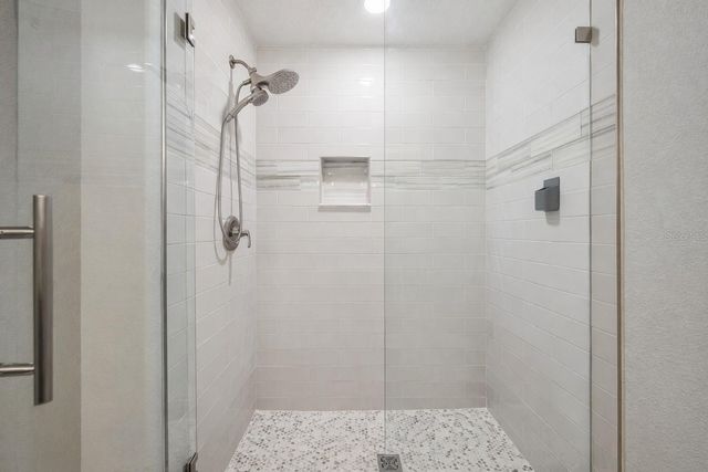 1615 REDMOND BROOK LANE, Ruskin, FL 33570