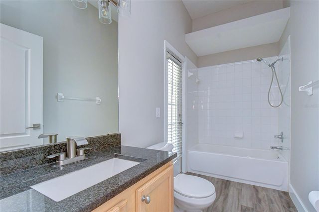 2804 ABBEY GROVE DRIVE, Valrico, FL 33594
