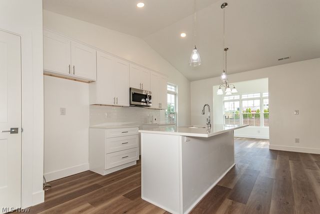 511 Lanmark Cove, Painesville Twp, OH 44077