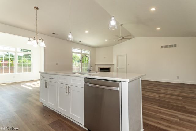 511 Lanmark Cove, Painesville Twp, OH 44077