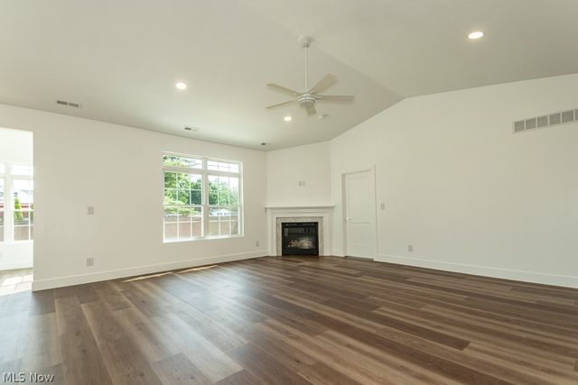 511 Lanmark Cove, Painesville Twp, OH 44077