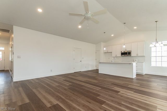 511 Lanmark Cove, Painesville Twp, OH 44077