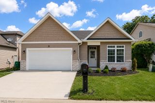 511 Lanmark Cove, Painesville Twp, OH 44077