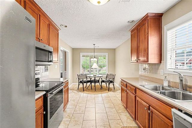 401 Gracious Way, Mcdonough, GA 30253