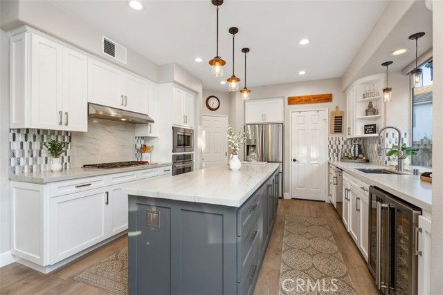 5 Creek View Road, Laguna Hills, CA 92679