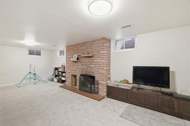 395 Ammons Street, Lakewood, CO 80226