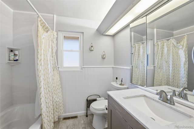 395 Ammons Street, Lakewood, CO 80226