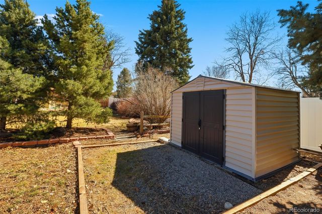 395 Ammons Street, Lakewood, CO 80226